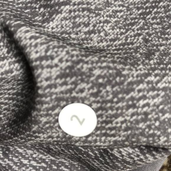 Lululemon joggers euc - Picture 11 of 11